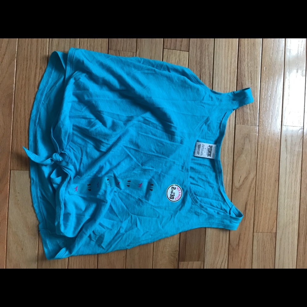 Cute teal crop top